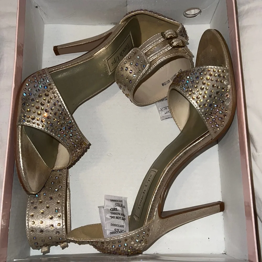 Heels - Picture 1 of 9